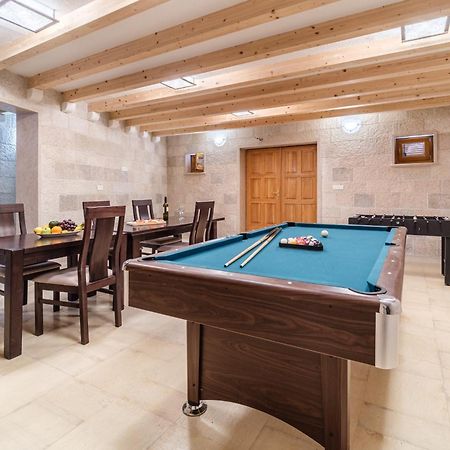 Luxury Stone Villa Nevija 2022 Private Villa 밀나 외부 사진