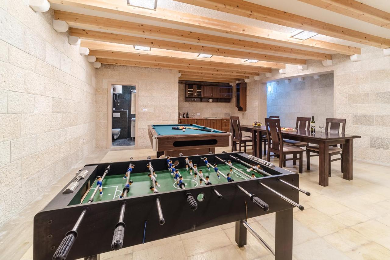 Luxury Stone Villa Nevija 2022 Private Villa 밀나 외부 사진
