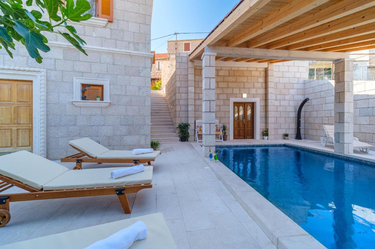 Luxury Stone Villa Nevija 2022 Private Villa 밀나 외부 사진