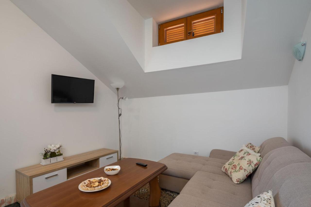 Luxury Stone Villa Nevija 2022 Private Villa 밀나 객실 사진